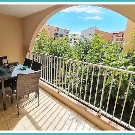 T2 Cap D'agde Avec Balcon * Agde